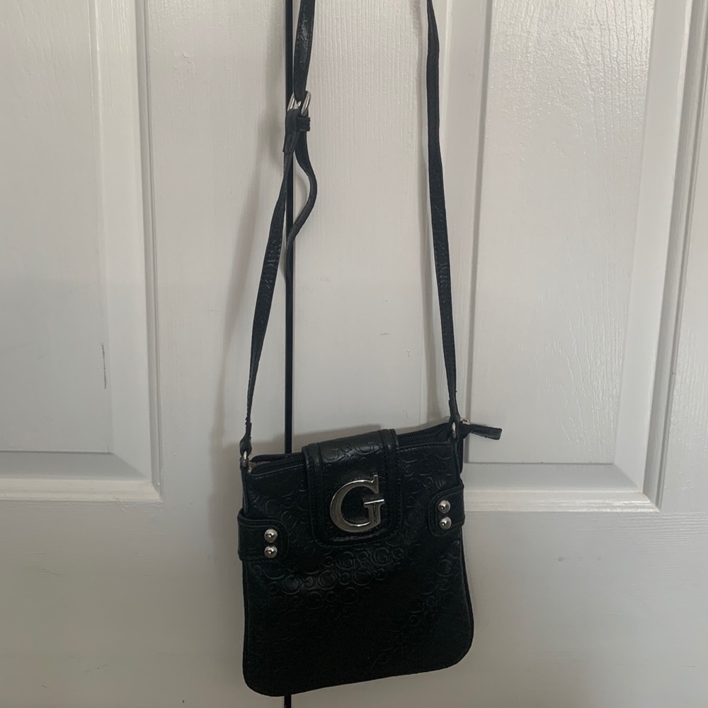 Guess Satchel - Picture 2 of 4